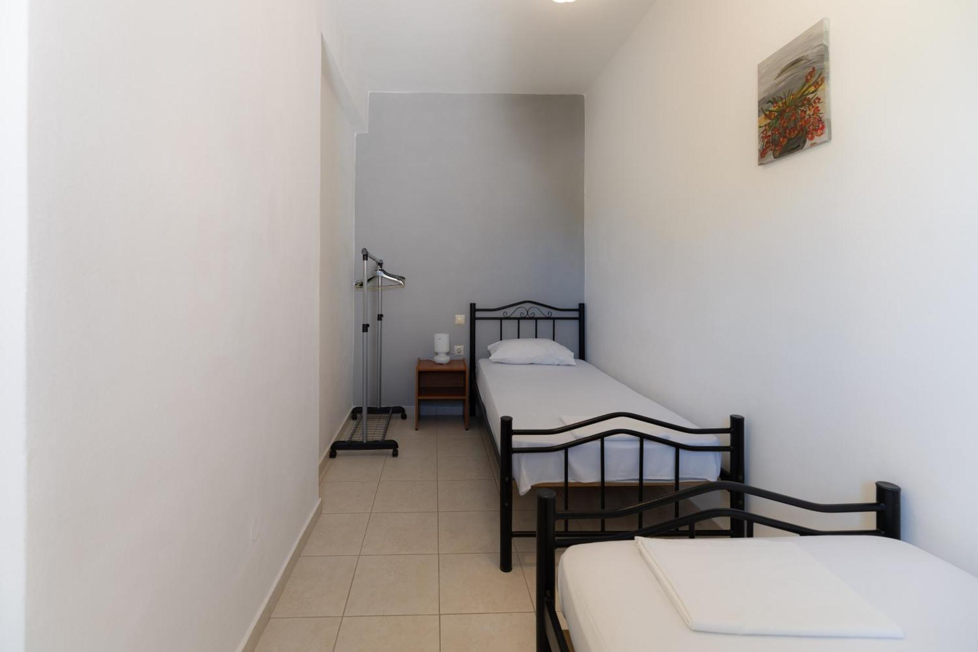 Korfes Apartments Kamilari Exterior foto