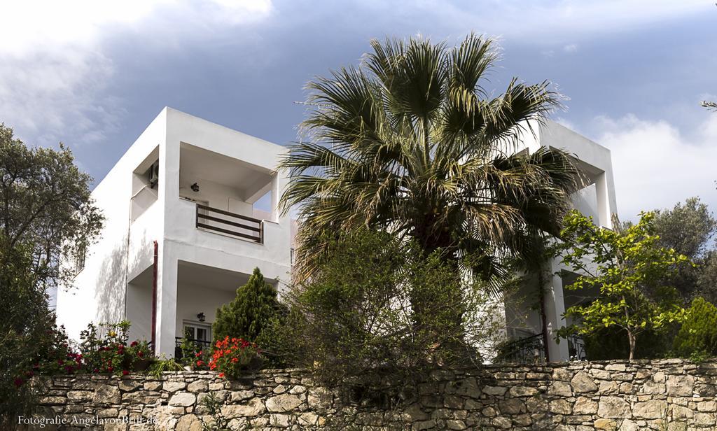 Korfes Apartments Kamilari Exterior foto